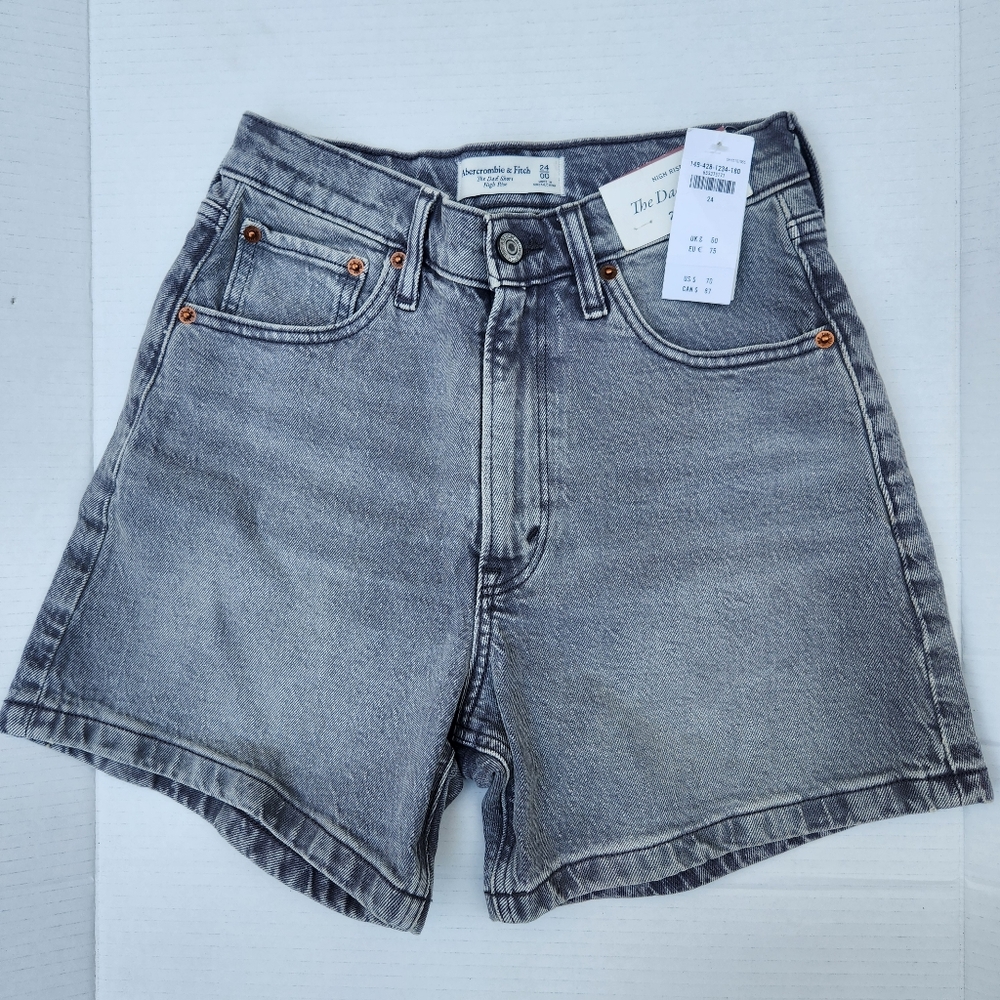 NWT Abercrombie High Rise Dad Shorts Gray Denim 90s Fit Size 24